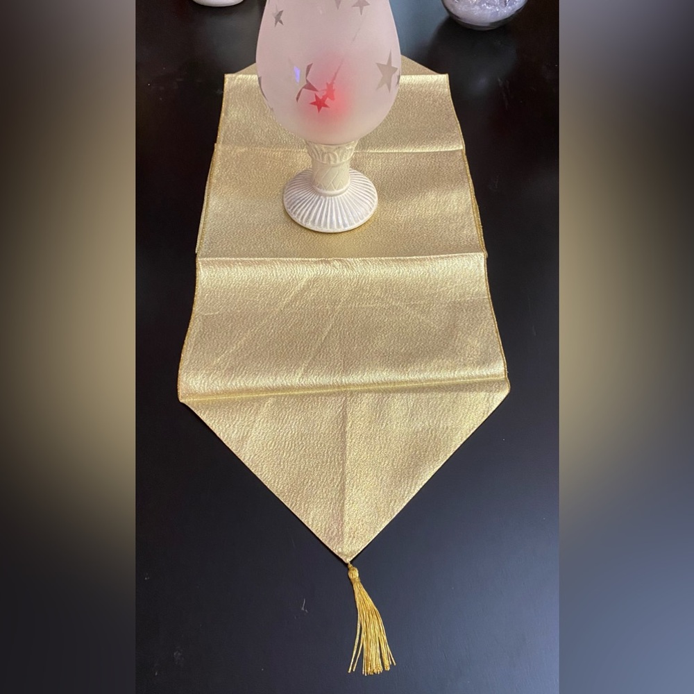 NEW Asian inspired gold table runner with tassels NEW